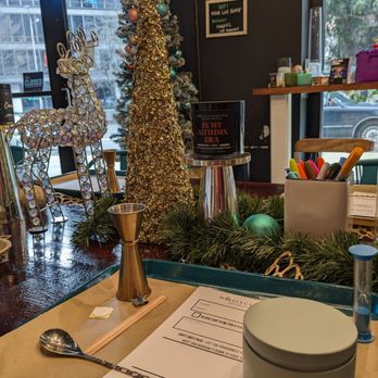 Noir Lux Candle Bar - Candle Stores Near Me - Seattle, Washington Noir Lux Candle Bar - Candle Stores Near Me - Seattle, Washington