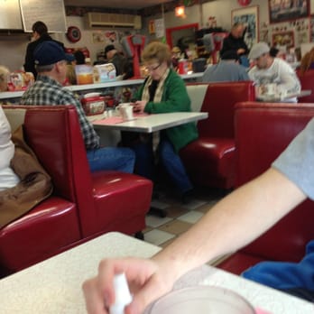 Dream Diner - Diners Near Me - Tyngsboro, Massachusetts