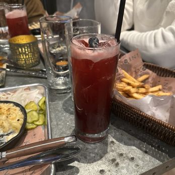 Kinfolk Southern Kitchen - Berry blast cocktail - Southern Near Me - Washington, DC, District of Columbia