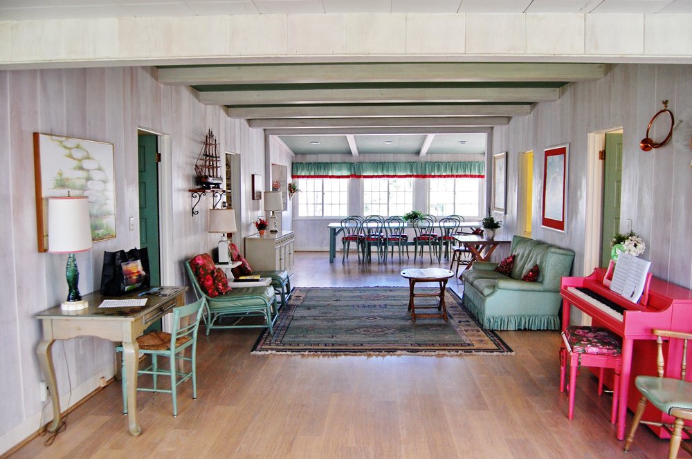 Peters Sunset Beach Resort Logo