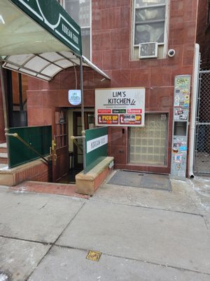 Lim’s Kitchen by null