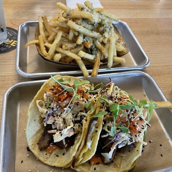Avenue American Bistro - Korean tacos - Sports Bars Near Me - Wayne, Michigan