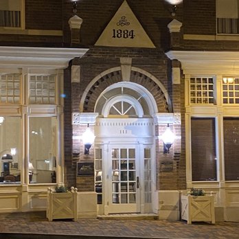 General Morgan Inn - Front of hotel after dark - Hotels Near Me - Greeneville, Tennessee
