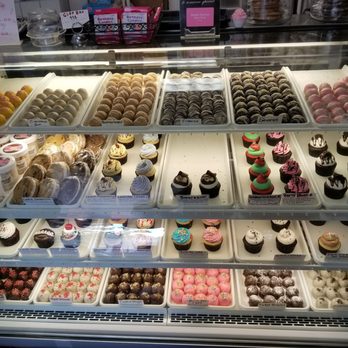Sweet Avenue Bake Shop - Display case - Bakeries Near Me - Rutherford, New Jersey