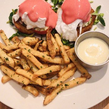 Range - Butternut squash eggs Benedict with herb fries - New American Near Me - Chicago, Illinois Range - Butternut squash eggs Benedict with herb fries - New American Near Me - Chicago, Illinois