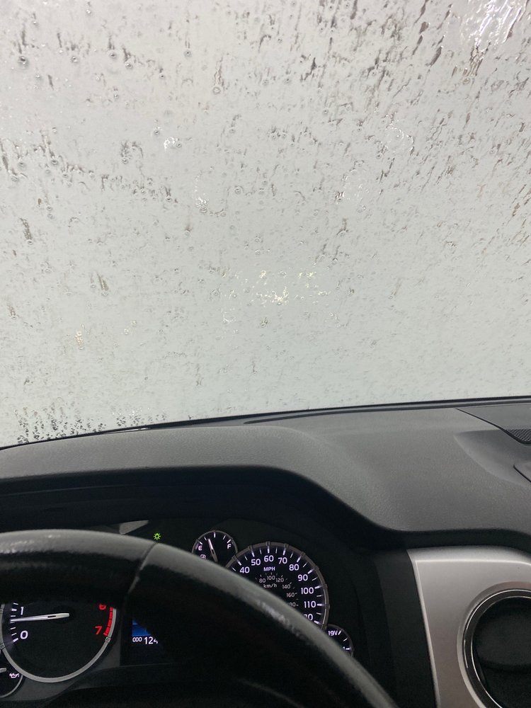 DAZZLERS CAR WASH Updated July 2024 35 Reviews 2610 Radio Way, Missoula, Montana Car