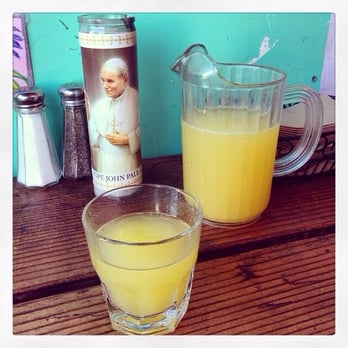 Parada 22 - Mimosas. - Latin American Near Me - San Francisco, California