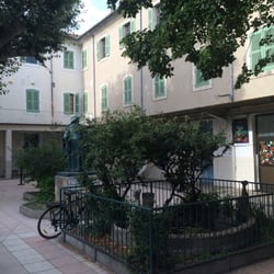 Collège de la Salle - Cour du collège