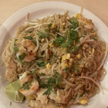 Cafe De Thai - Pad Thai - Thai Near Me - Reno, Nevada Cafe De Thai - Pad Thai - Thai Near Me - Reno, Nevada