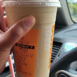 Dunkin' - Vanilla frosted donut frozen coffee