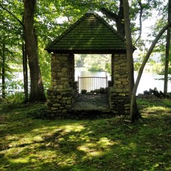 Birch Meadow Preserve - A little gazebo