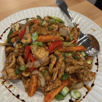 Manon - Thai Near Me - Fullerton, California