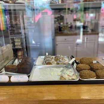 Good Cakes and Bakes - More options! Something for everyone! - Bakeries Near Me - Detroit, Michigan