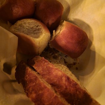 The Ivy Inn - Complimentary rolls (4/5) - New American Near Me - Charlottesville, Virginia