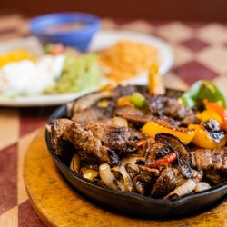 Los Gallos Taco House