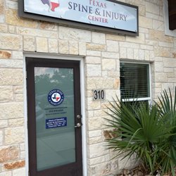 Texas Spine & Injury Center - Office front entrance