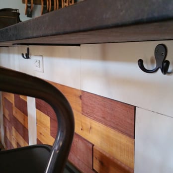 Arch Bridge Tap House - Hang your purse. Charge your phone/laptop. - Beer Bar Near Me - Oregon City, Oregon