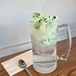 R G Burgers - Leap Frog soda float