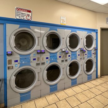 Laundry Land - Laundromat Near Me - Davenport, Iowa