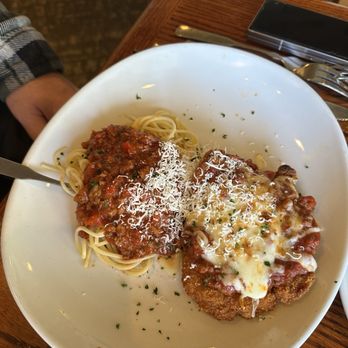 Olive Garden Italian Restaurant - Chicken Parmesan and the spicy meat sauce-salty too! - Italian Near Me - Williamsburg, Virginia