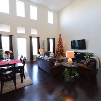 Bluwater Crossing - Christmas at  Bluwater - Apartments Near Me - Carlsbad, California