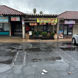 Birrieria Tacos Mi Negra - Front door
