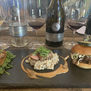 Robert Hall Winery - Wine Tasting Room Near Me - Paso Robles, California