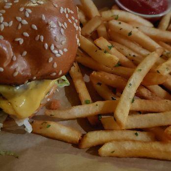 Kings Row Gastropub - Double cheeseburger - Gastropubs Near Me - Pasadena, California Kings Row Gastropub - Double cheeseburger - Gastropubs Near Me - Pasadena, California