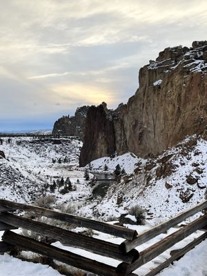 Smith Rock State Park by null