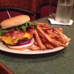 The Creekside Lodge - Bacon cheeseburger was delicious!