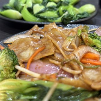 Happy Bao's - Vegetables Chow Fun and Sauteed Bok Choy - Chinese Near Me - Glendale, Arizona