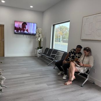 Clínica Hispana Sam y Lucas - Medical Centers Near Me - Irving, Texas