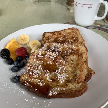 Pleasant and Main - French toast and the most amazing bacon! - Cafes Near Me - Housatonic, Massachusetts