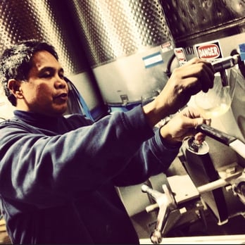 Pride Mountain Vineyards - Winemaker giving us his Viognier - Wineries Near Me - St. Helena, California Pride Mountain Vineyards - Winemaker giving us his Viognier - Wineries Near Me - St. Helena, California