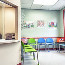 7 Days Pediatrics - Waiting room