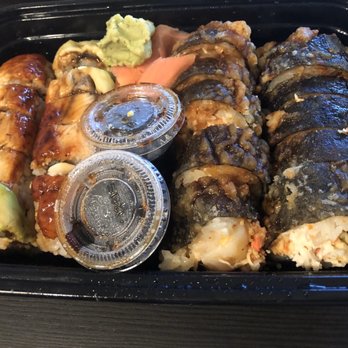 Jieyi Sushi - 10 Piece Dragon Roll & 10 Piece Rock 'n Roll - Japanese Near Me - Chicago, Illinois
