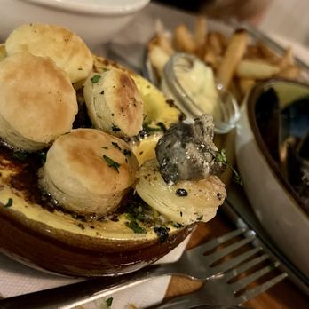 Compagnon Wine Bistro - French Near Me - San Pedro, California Compagnon Wine Bistro - French Near Me - San Pedro, California