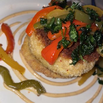 Gatsby's Landing - CRAB CAKE - New American Near Me - Roslyn, New York