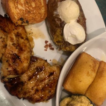 Smokey Bones - Barbeque Near Me - Maumee, Ohio
