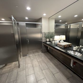 Murrieta's Well - 12/27/24 FYI. Men's room. - Venues & Event Spaces Near Me - Livermore, California