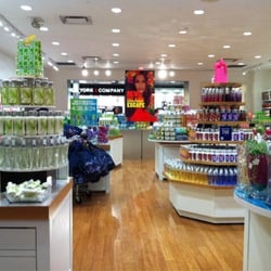 Bath & Body Works