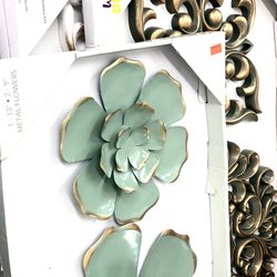 Cee & Cee Store - Blooms
