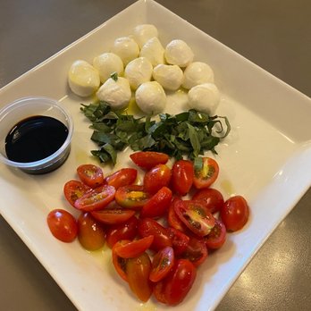 Arella Pizzeria - Caprese Salad - Pizza Near Me - Bountiful, Utah Arella Pizzeria - Caprese Salad - Pizza Near Me - Bountiful, Utah