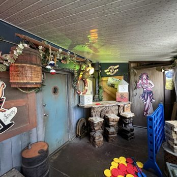 Tonga Hut - Hawaiian Near Me - Palm Springs, California Tonga Hut - Hawaiian Near Me - Palm Springs, California