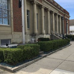 United States Post Office - Grecian columns