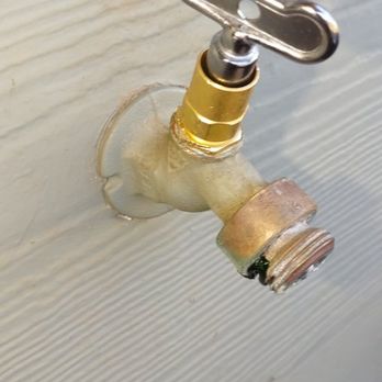 Loyalty Works Plumbing - Jason R from "Plumbers HI/808 Plumbing" replace Back Yard Hose Bib Valve Stem with New Stainless Steel Keyed Valve Stem. VERY HAPPY. - Plumbing Near Me Loyalty Works Plumbing - Jason R from "Plumbers HI/808 Plumbing" replace Back Yard Hose Bib Valve Stem with New Stainless Steel Keyed Valve Stem. VERY HAPPY. - Plumbing Near Me