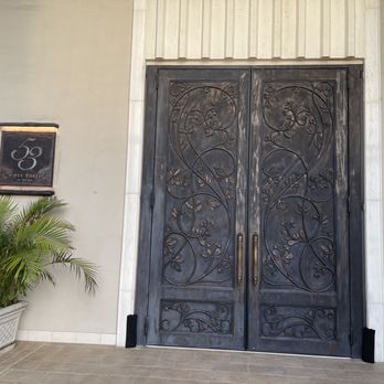 53 By The Sea - huge door to get in - Seafood Near Me - Honolulu, Hawaii 53 By The Sea - huge door to get in - Seafood Near Me - Honolulu, Hawaii