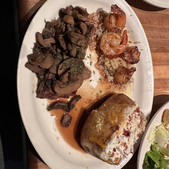 Cheddar's Scratch Kitchen - Sirloin and shrimp with loaded baked potato - Comfort Food Near Me - Pensacola, Florida