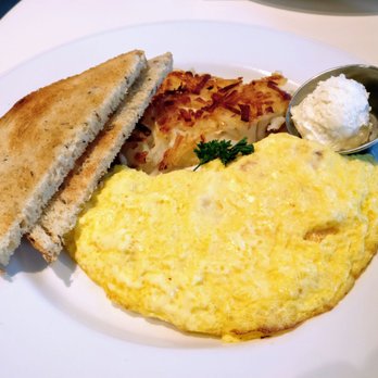 Corinne Denver - Smoked Ham Omelette - Breakfast & Brunch Near Me - Denver, Colorado