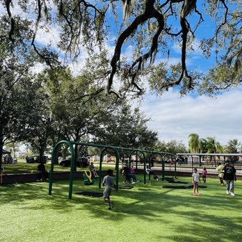 Downtown City Park - Parks Near Me - Auburndale, Florida